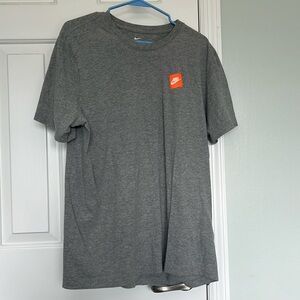 Nike Grey Tee. No Stains.